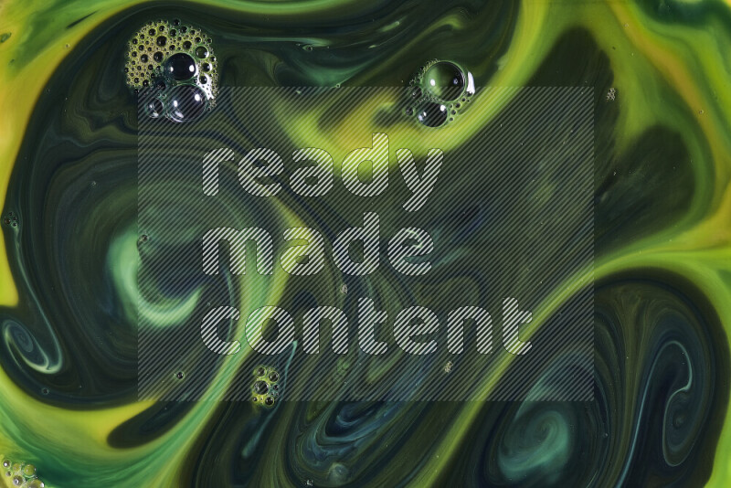 لقطة مقربة لأنماط دوامية باللون البرتقالي والأخضر