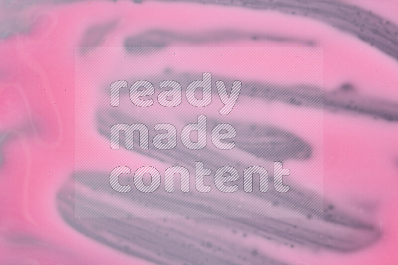 لقطات مقربة لأشكال مختلفة مرسومه باللون الوردي