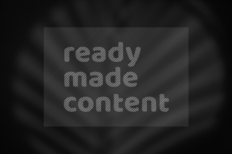 مجموعة من ضوء الغوبو الخافت تظهر أنماط هندسية علي سطح ناعم